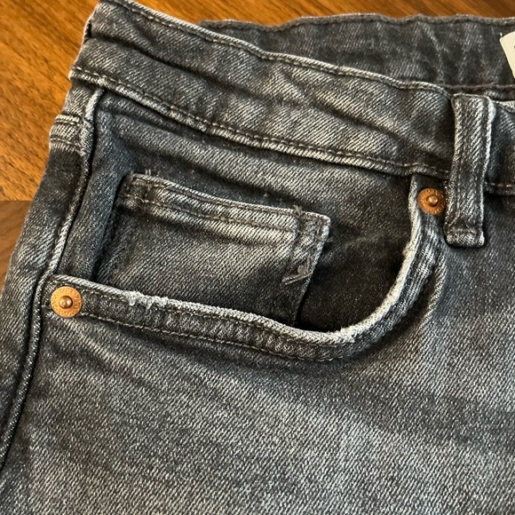 TRF MID-RISE FLARE CROPPED JEANS ANTHRACITE GREY size: 28 us:6 - Picture 6 of 6